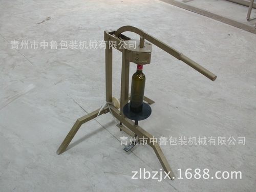 山东厂家专业生产手动软木塞打塞机 葡萄酒玻璃瓶封口机 封口机械设备
